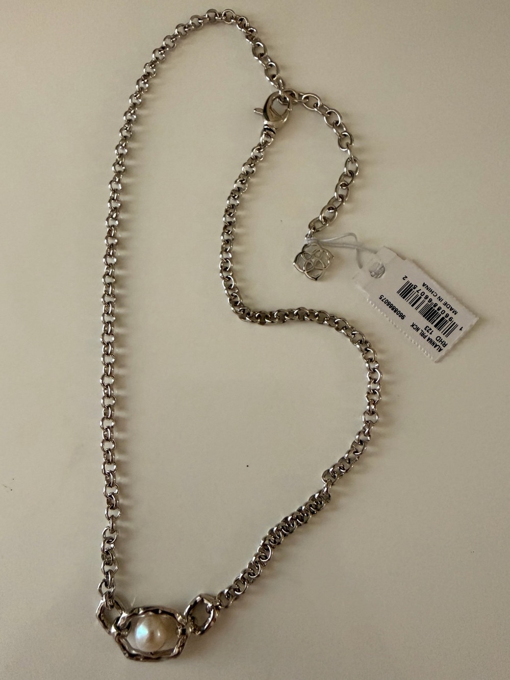 NWT Kendra Scott Alanna Cultured Pearl Pendant in Rhodium